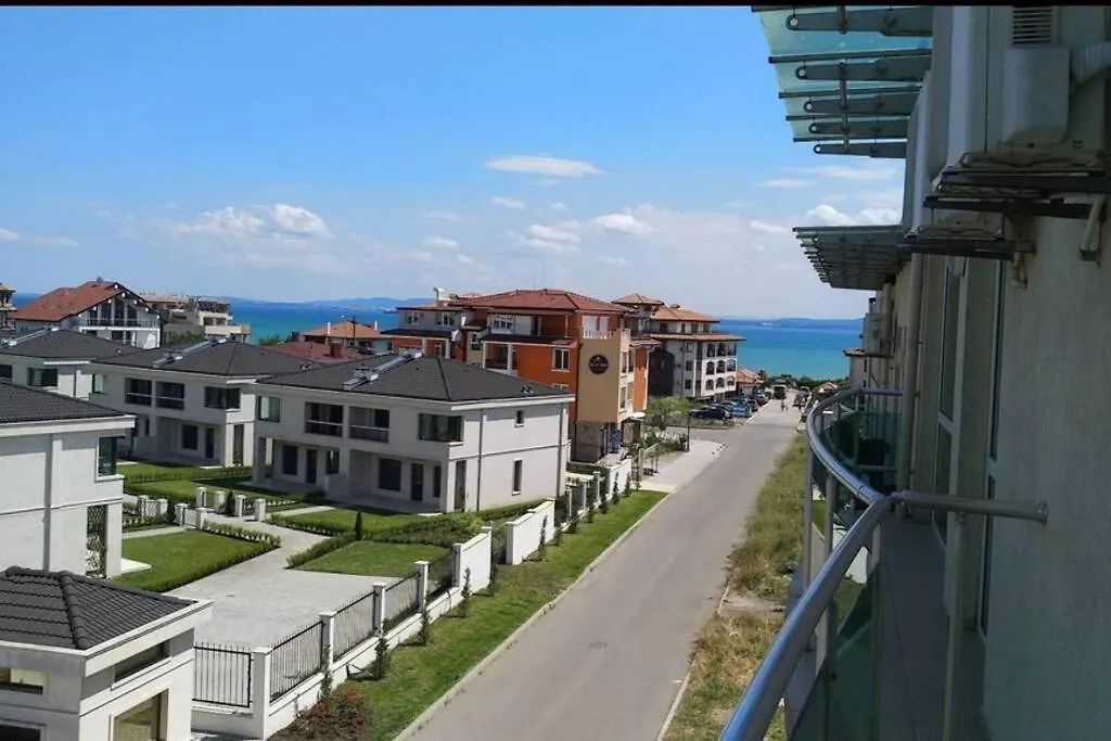 Seaview Apartment - Clara Sarafovo - 100M To Sea Burgas